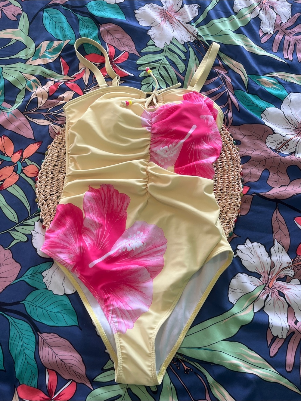 Hibiscus print ruched one piece swimsuit new